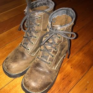 90s Vintage Sketcher Chunky Lace Up Heeled Boots